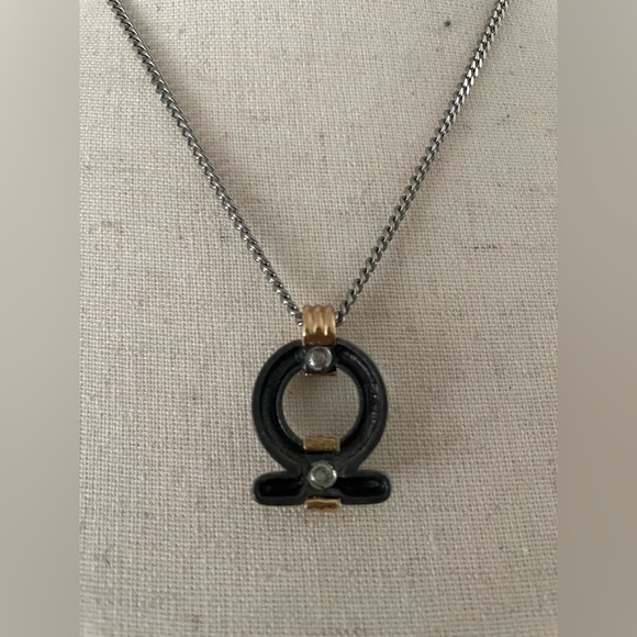 Vintage AVON 1978 infinity symbol silver and gold toned chain necklace ~ - Picture 5 of 8